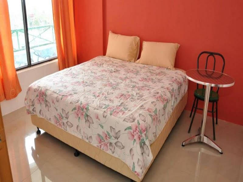 Super Oyo 89807 My Budget Home Batu Feringgi Ngoại thất bức ảnh